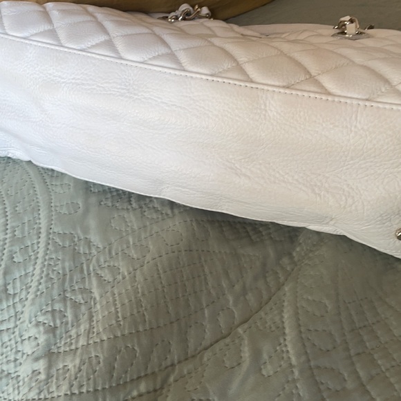 Beautiful white purse from Kate Spade - Picture 4 of 5